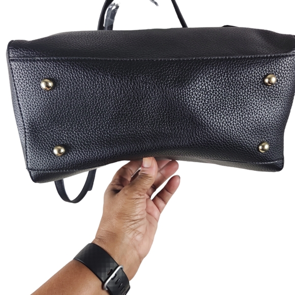 NWT, Fashion Shoulder/ Handbag, women's black daily bag. Great for everyday use. - Picture 5 of 7